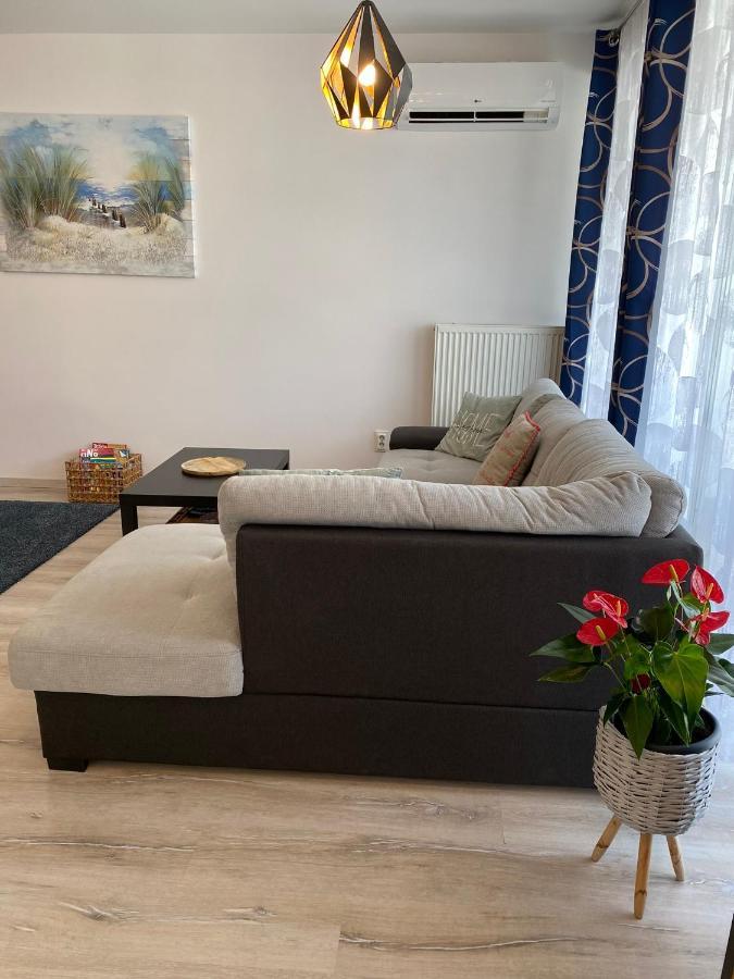 Moonshine Szeged Appartement Buitenkant foto