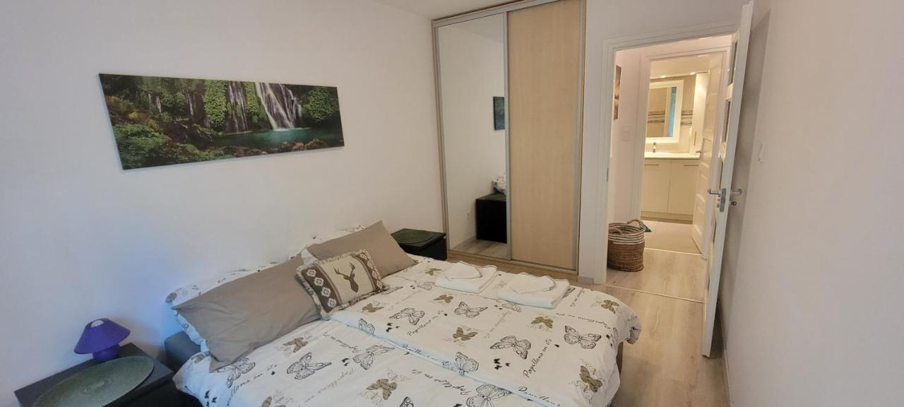 Moonshine Szeged Appartement Buitenkant foto