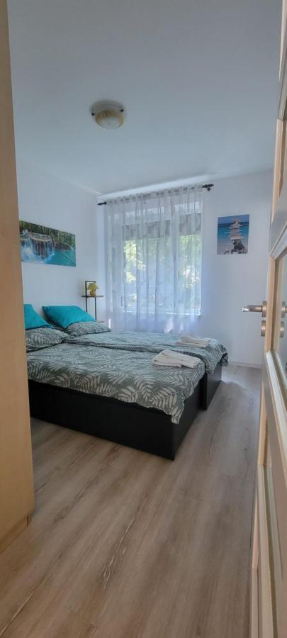 Moonshine Szeged Appartement Buitenkant foto
